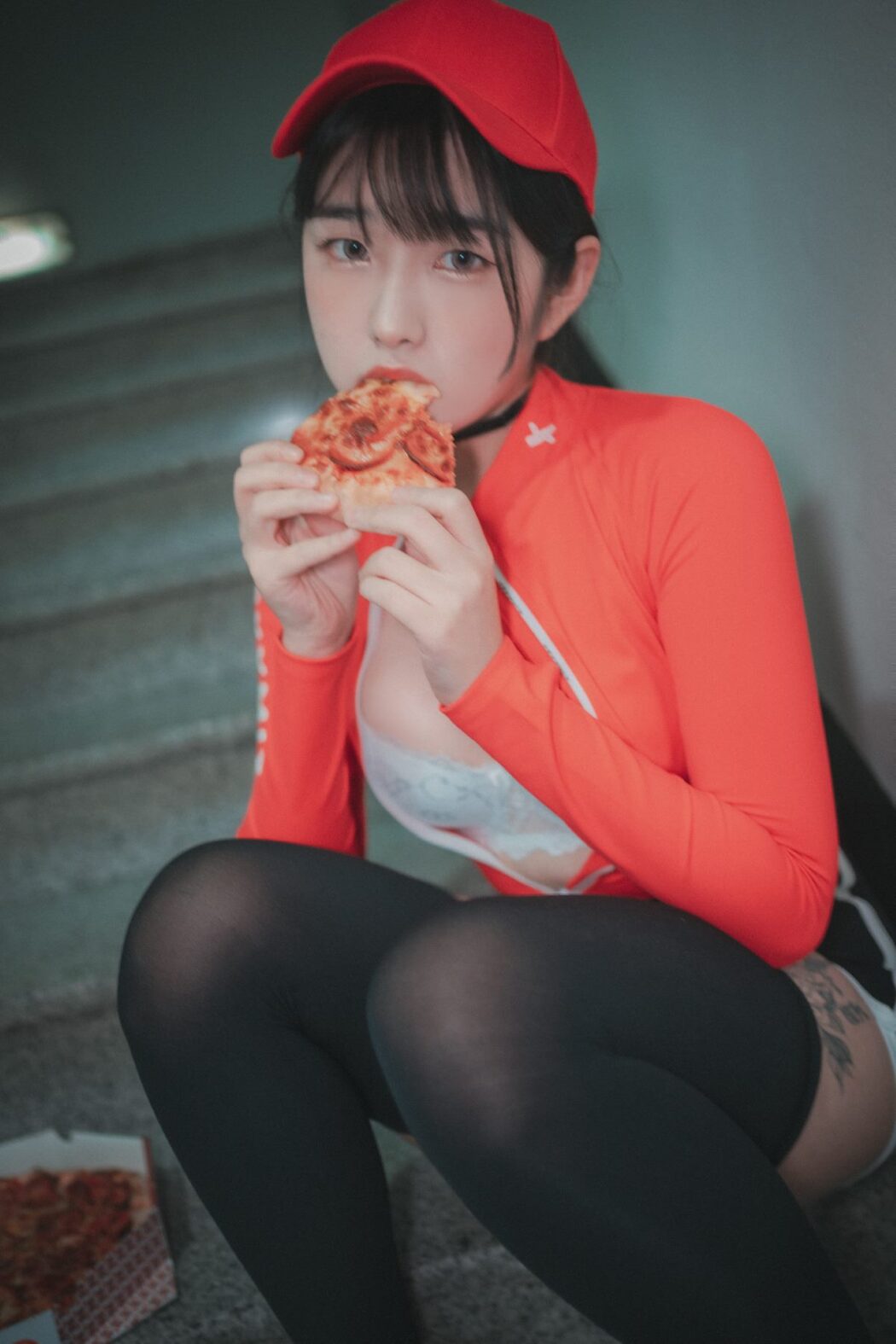 DJAWA Sonson 손손 Pizza Girl