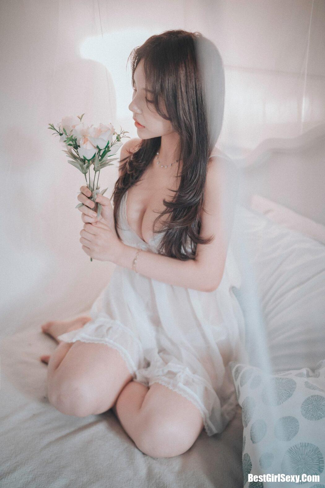 DJAWA Zzyuri (쮸리) Alluring White