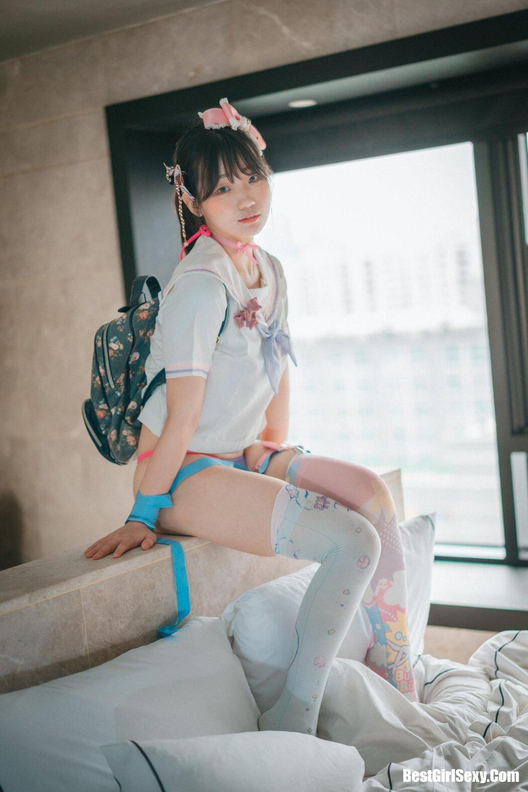 DJAWA 밈미 Mochilero en Violeta Backpacker-Girl