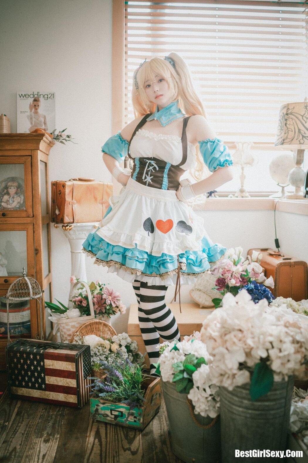 DJAWA 밤비 Alice in Glasses