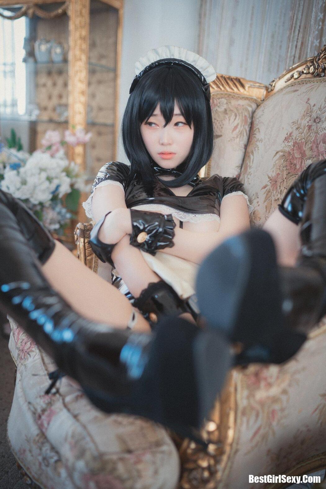 DJAWA 밤비 Femme de Chambre en Latex