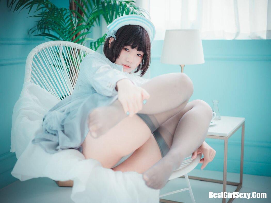 DJAWA 밈미 St. Esther