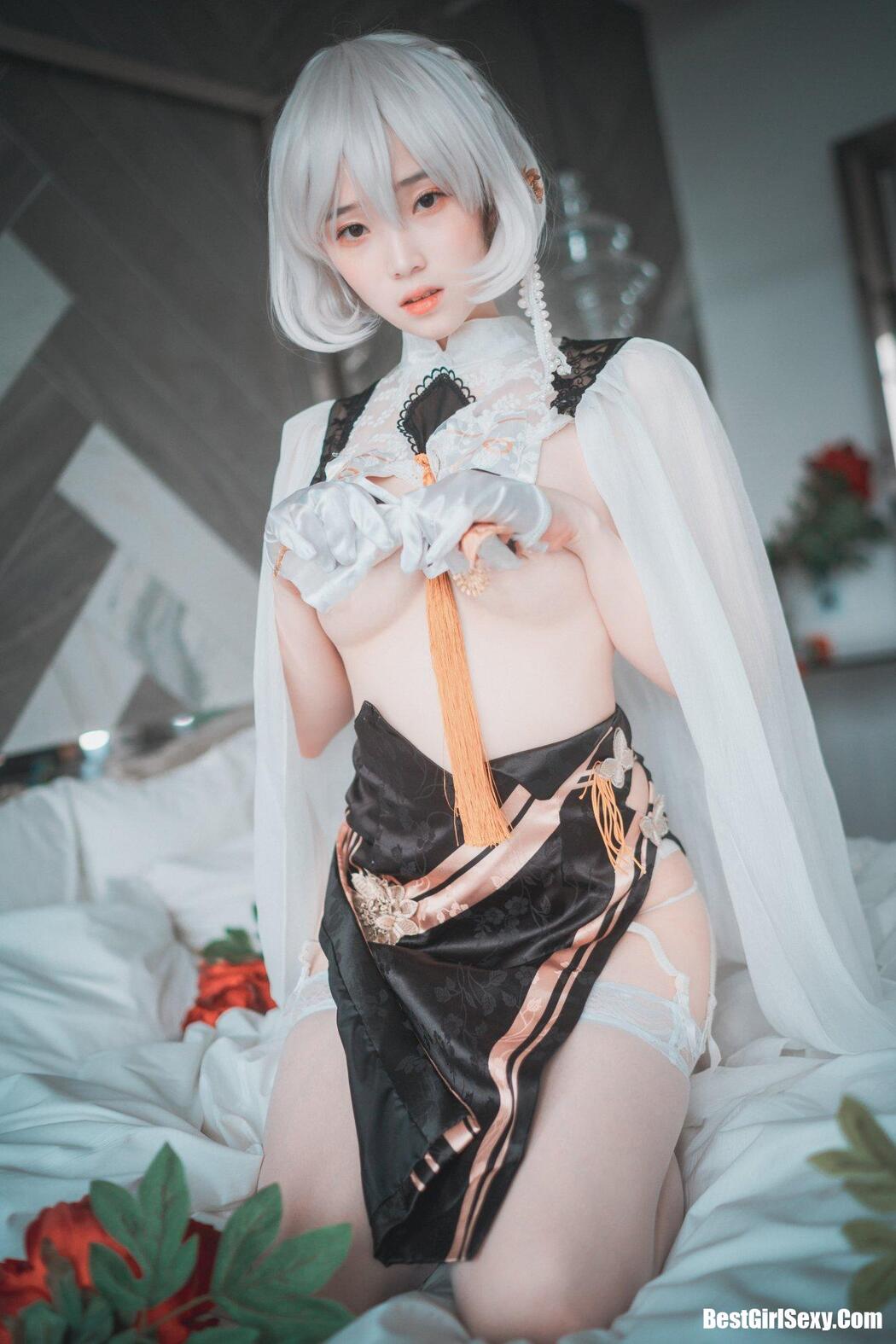 DJAWA 밤비 Azur Lane HMS Sirius