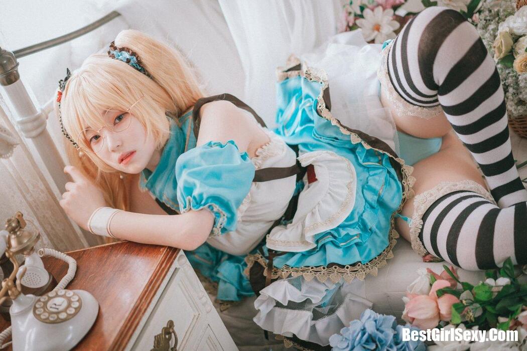 DJAWA 밤비 Alice in Glasses