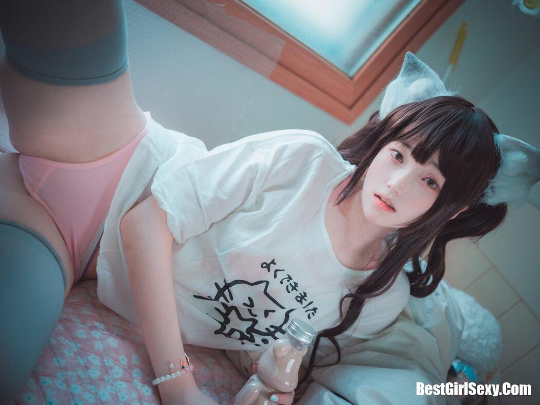 DJAWA 밤비 The cat I picked up turned into a girl B