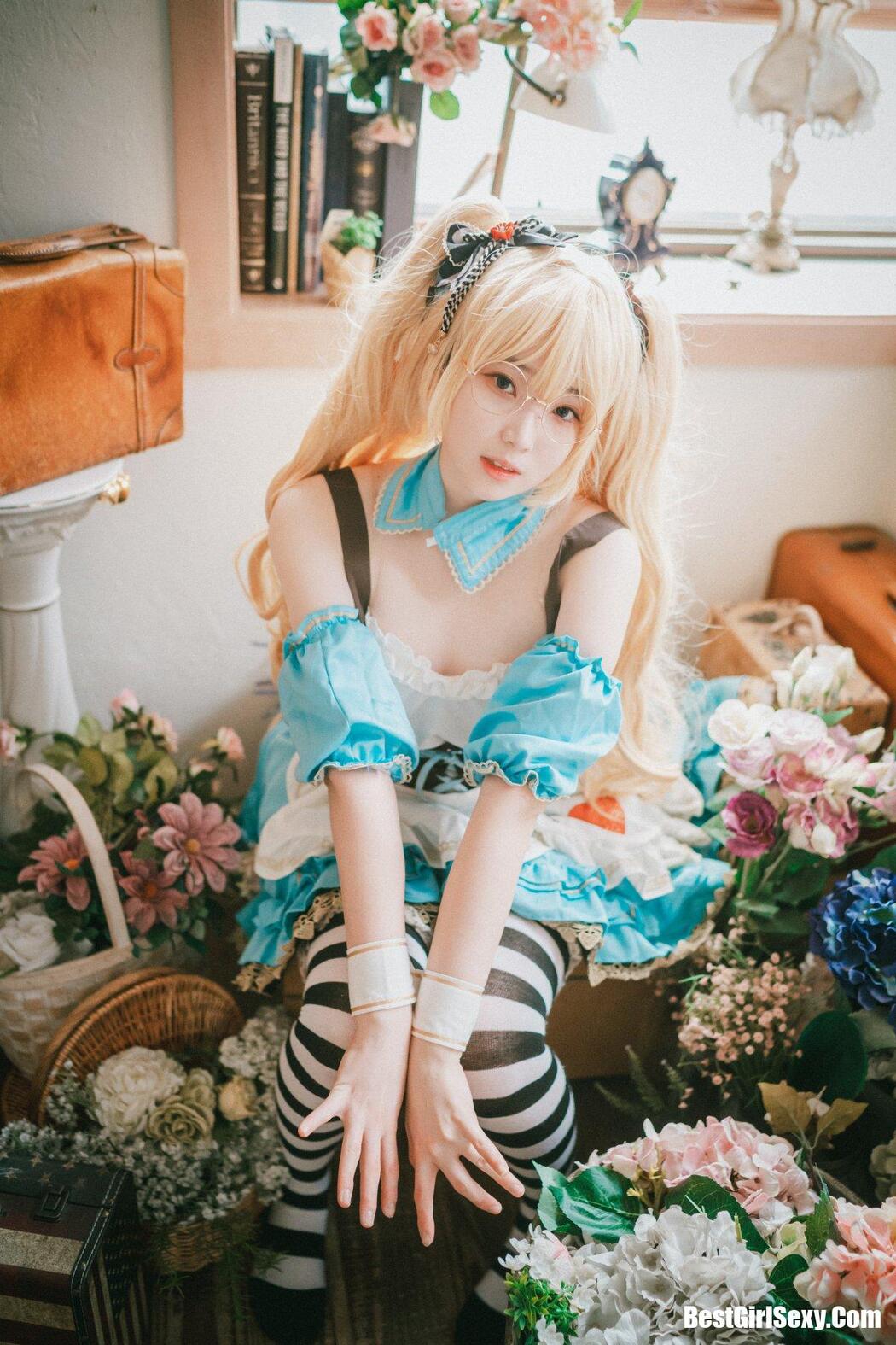 DJAWA 밤비 Alice in Glasses