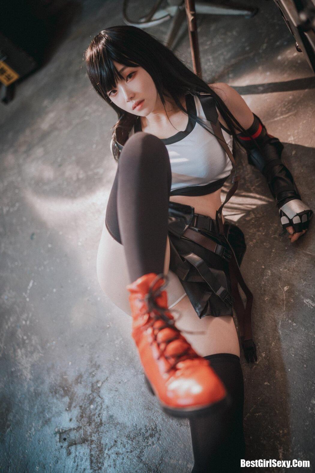 DJAWA 밤비 Tifa Lockhart