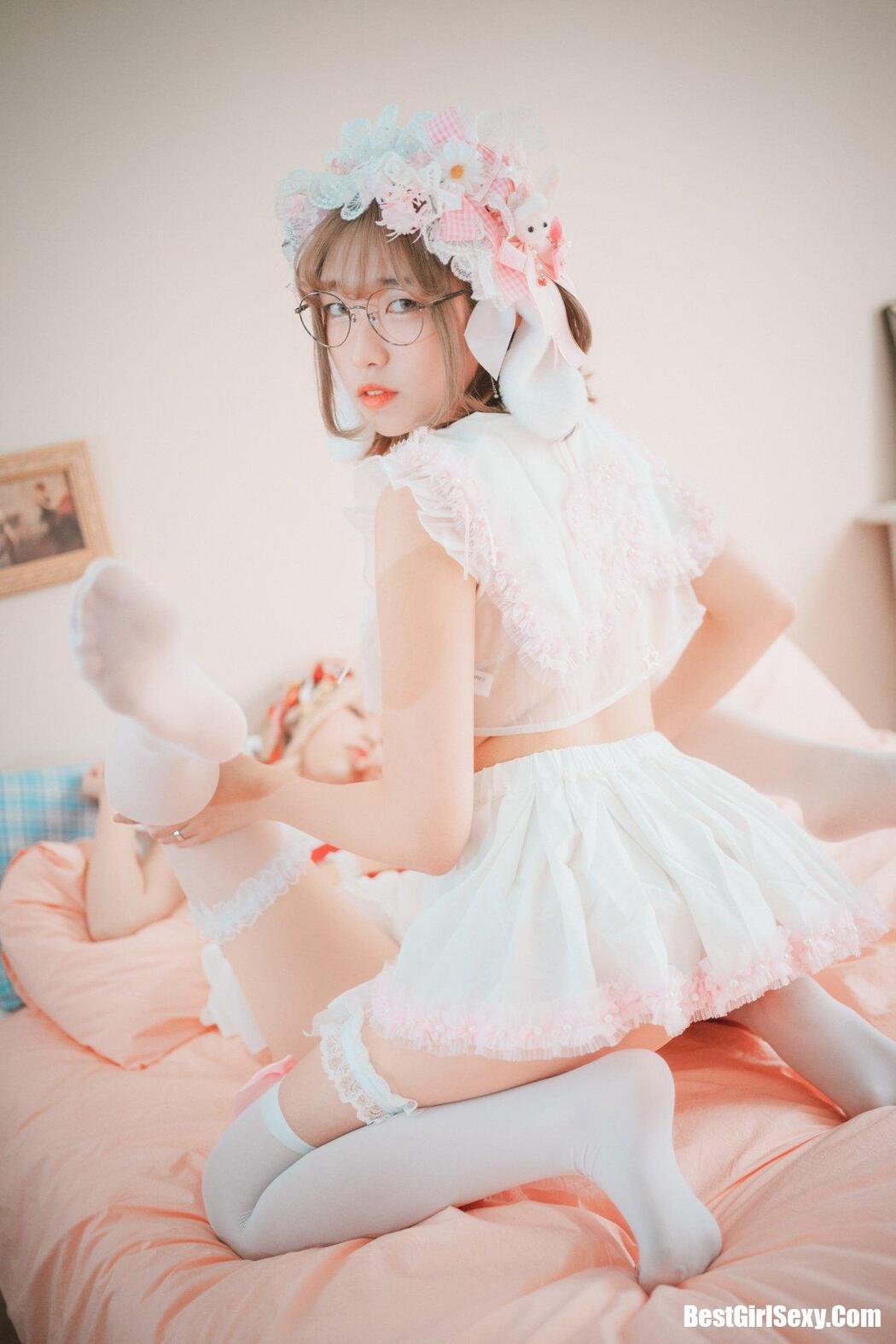 DJAWA 모찌 & 손손 Spring Comes Twice