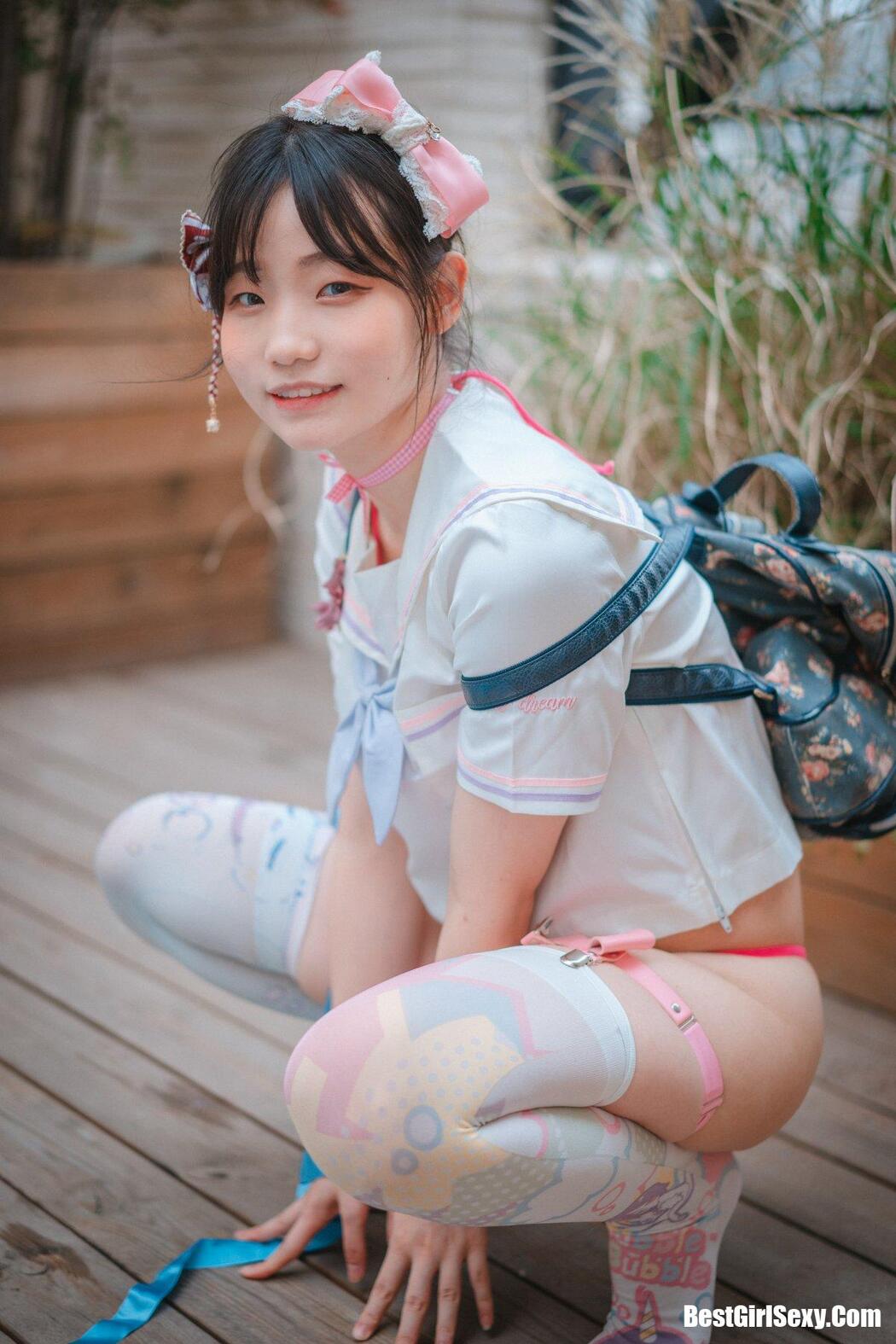 DJAWA 밈미 Mochilero en Violeta Backpacker-Girl