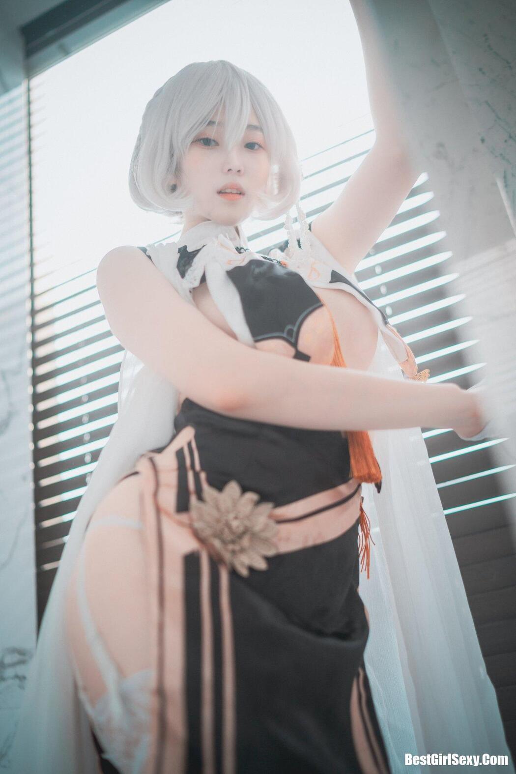DJAWA 밤비 Azur Lane HMS Sirius