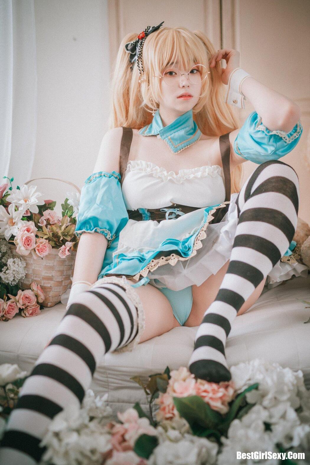 DJAWA 밤비 Alice in Glasses