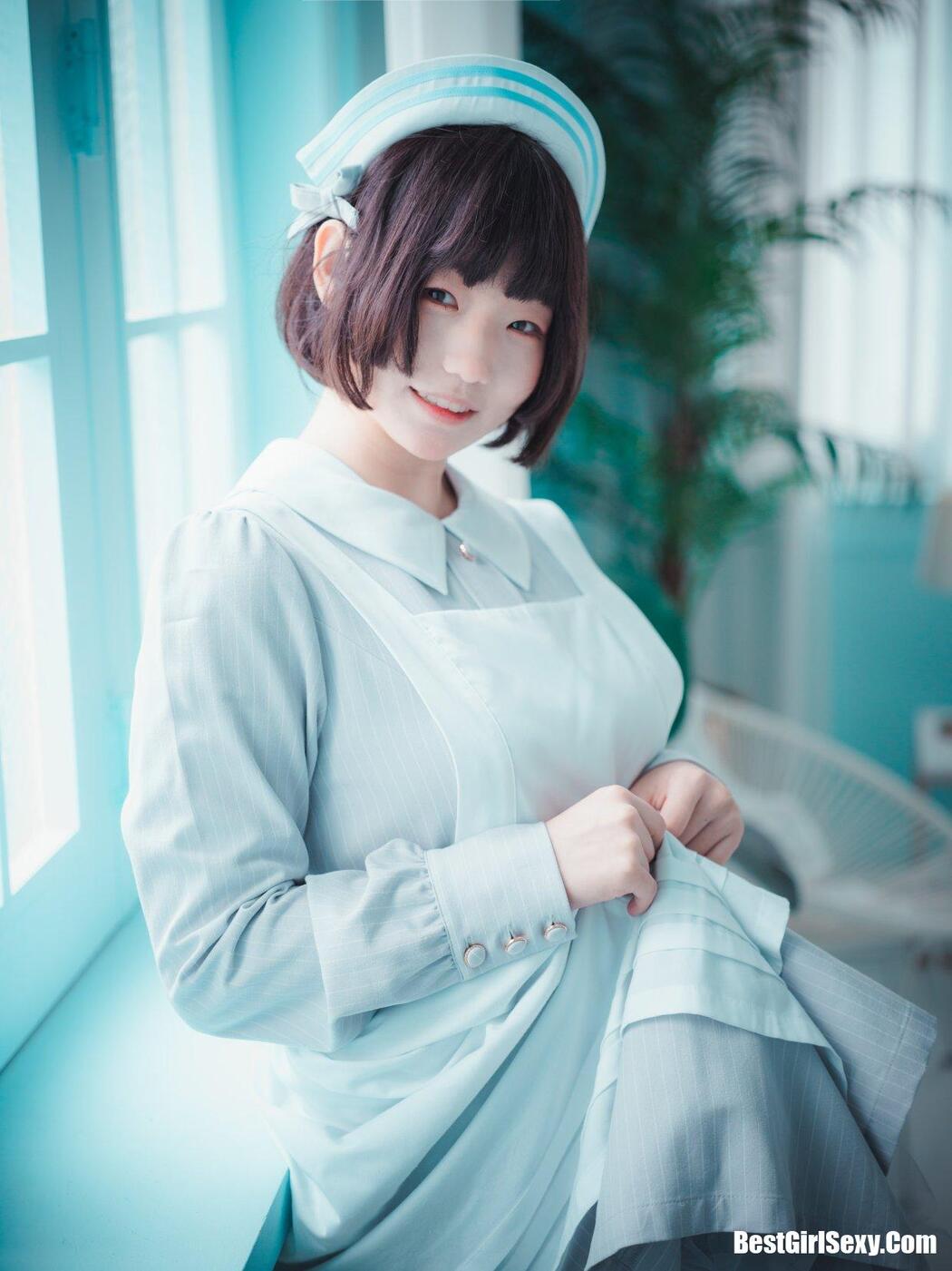 DJAWA 밈미 St. Esther