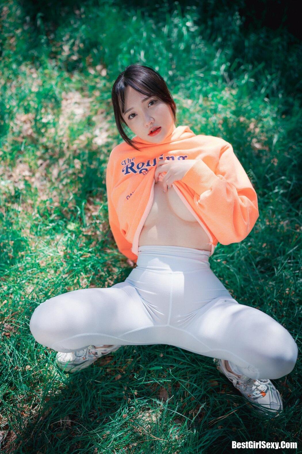 DJAWA 손예은 Naughty Trekking B