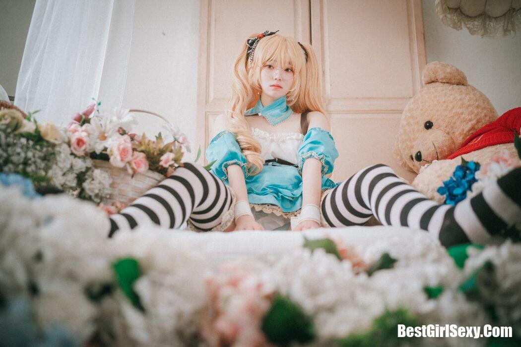 DJAWA 밤비 Alice in Glasses