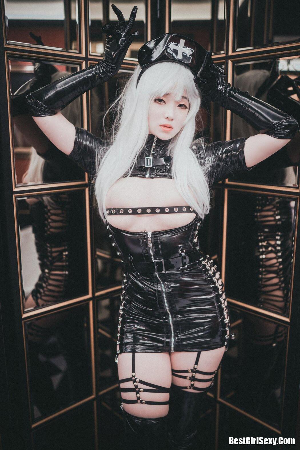 DJAWA 밤비 “Poisonous Nurse”