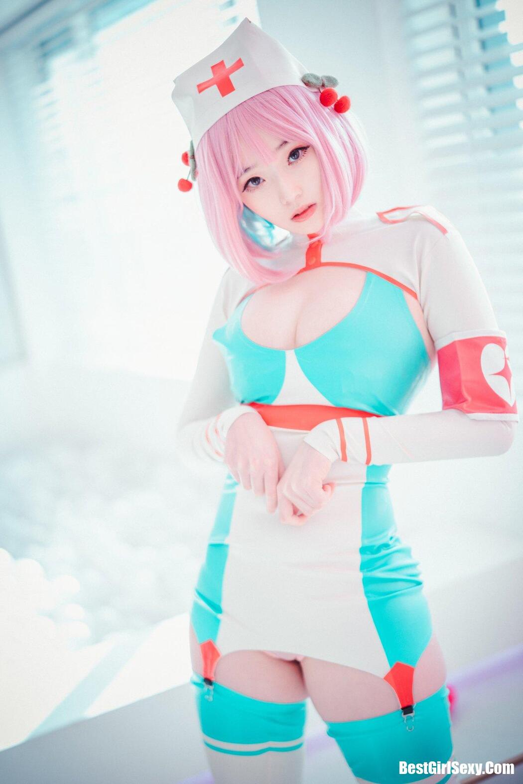 DJAWA 밤비 Cling To Latex