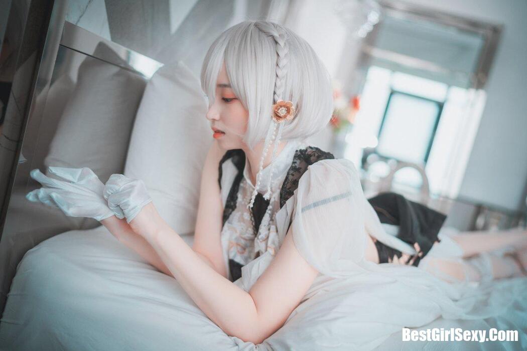 DJAWA 밤비 Azur Lane HMS Sirius