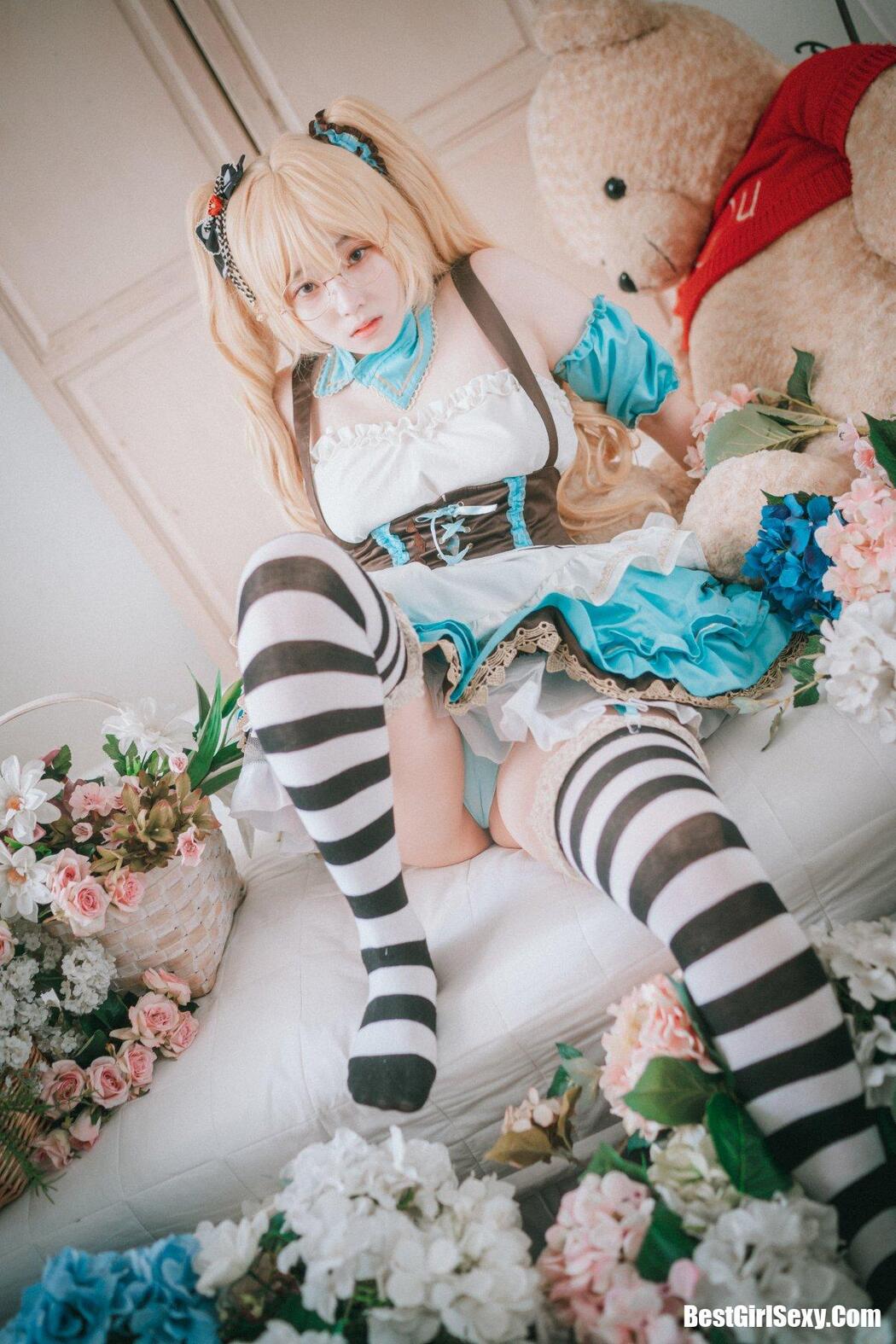 DJAWA 밤비 Alice in Glasses