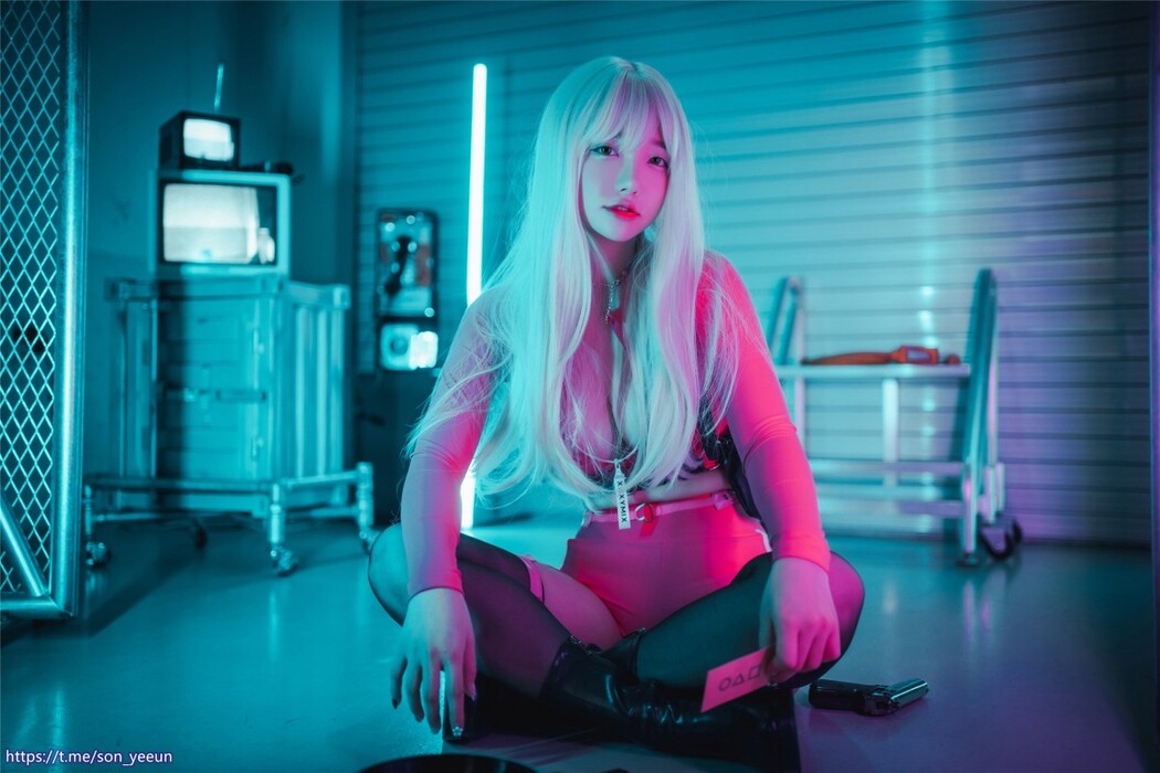 DJAWA 손예은 Squid Game Triangle Soldier