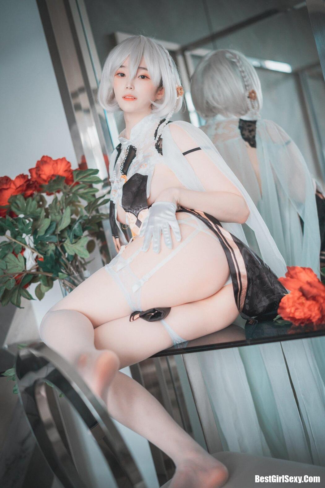 DJAWA 밤비 Azur Lane HMS Sirius