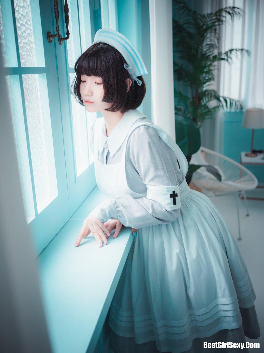 DJAWA 밈미 St. Esther