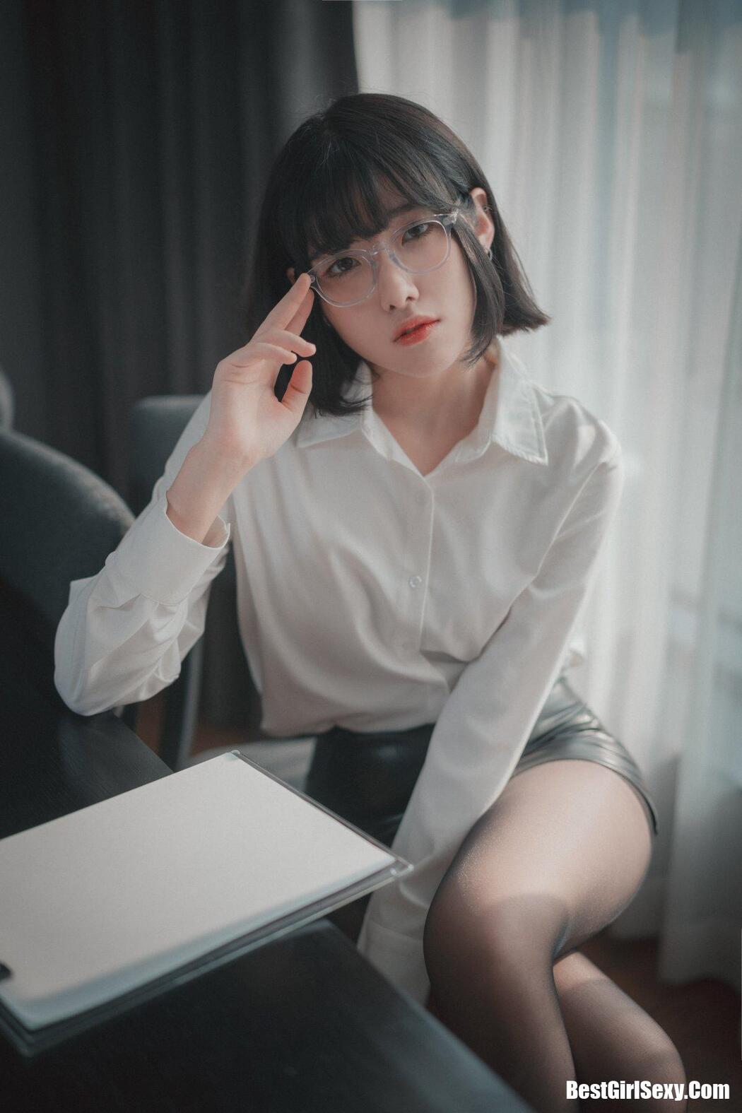DJAWA 손손 Need Your Approval
