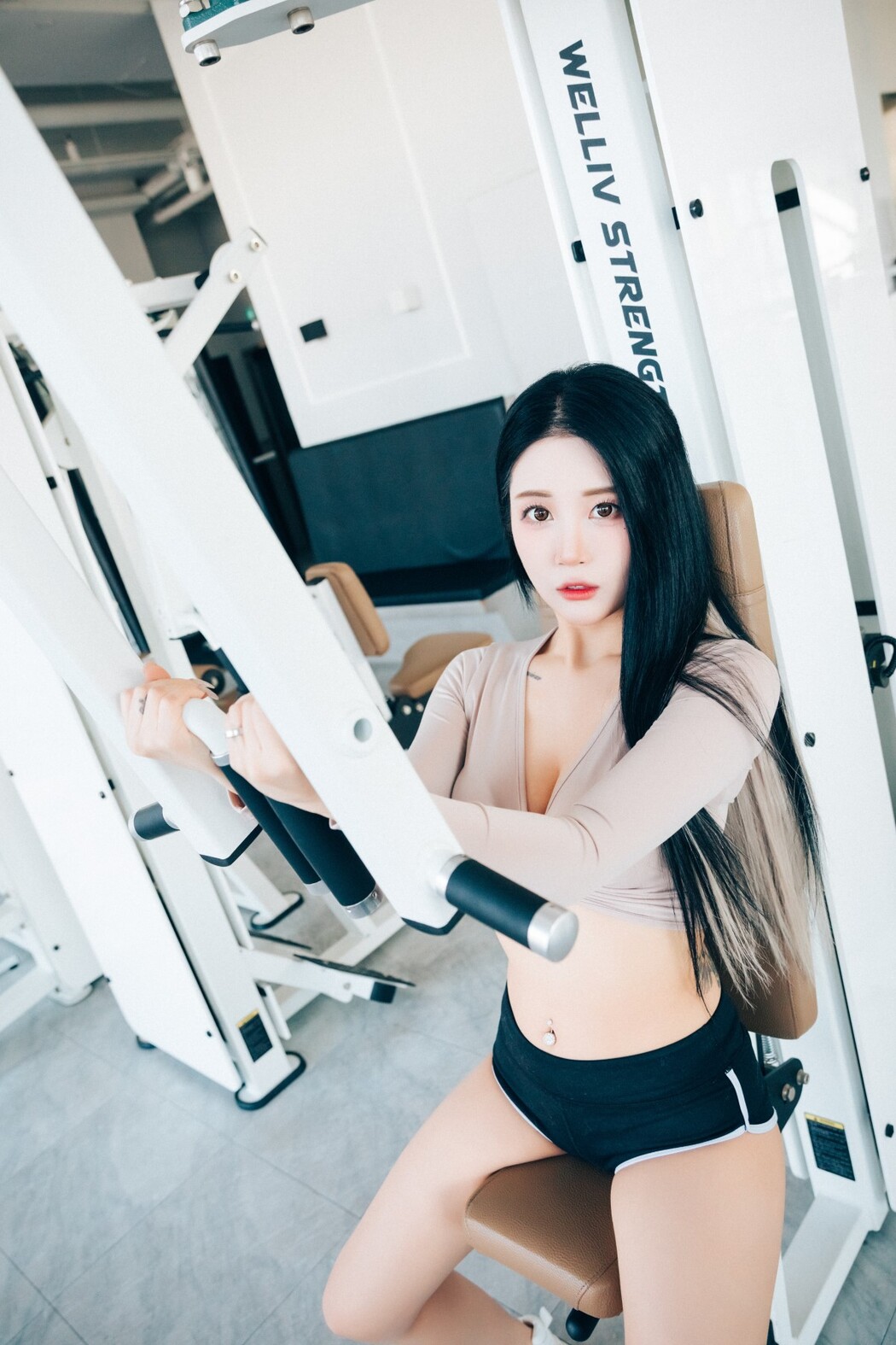 Loozy Bomi (보미) – PT Girl