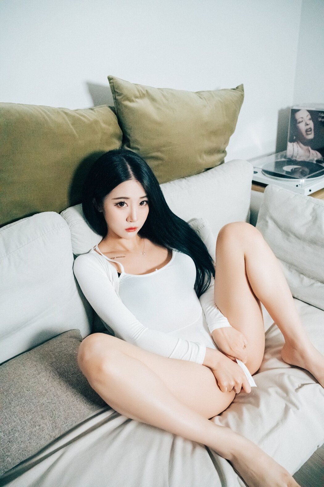 Loozy Bomi – You Bomi A