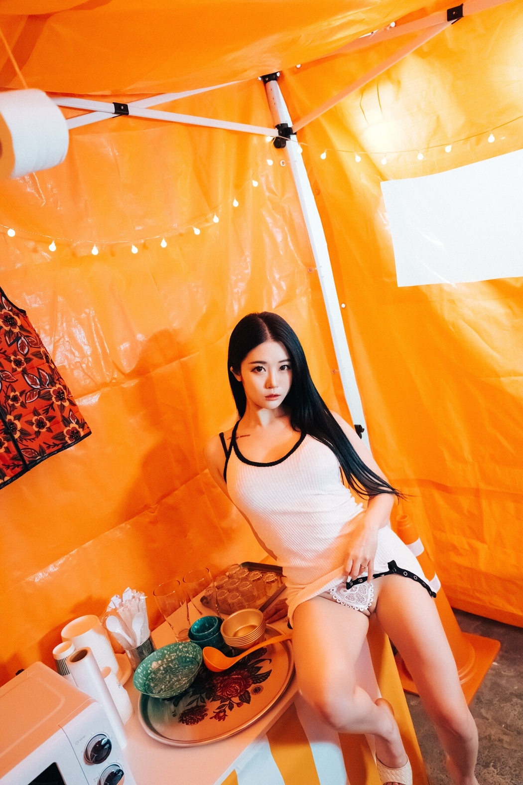 Loozy Bomi 보미 – Street Stall