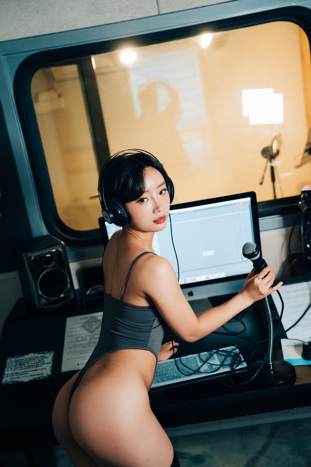 Loozy Booty Queen – Nude Recording A