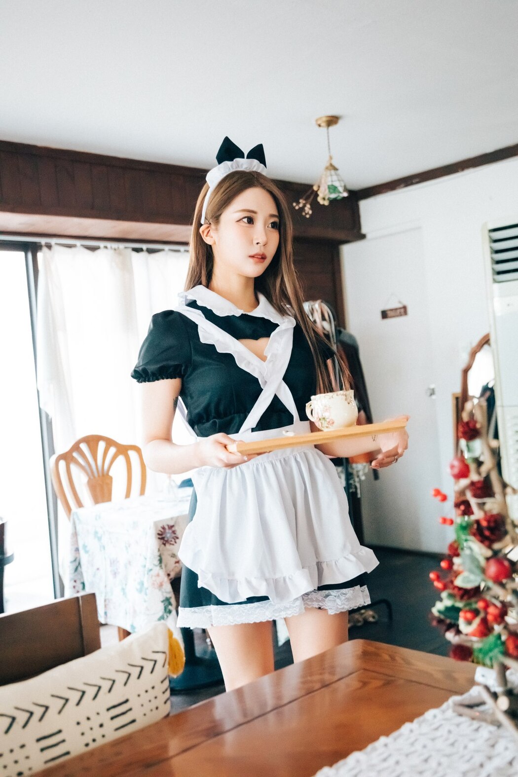 Loozy Bomi 보미 – Maid Cafe S.Ver A