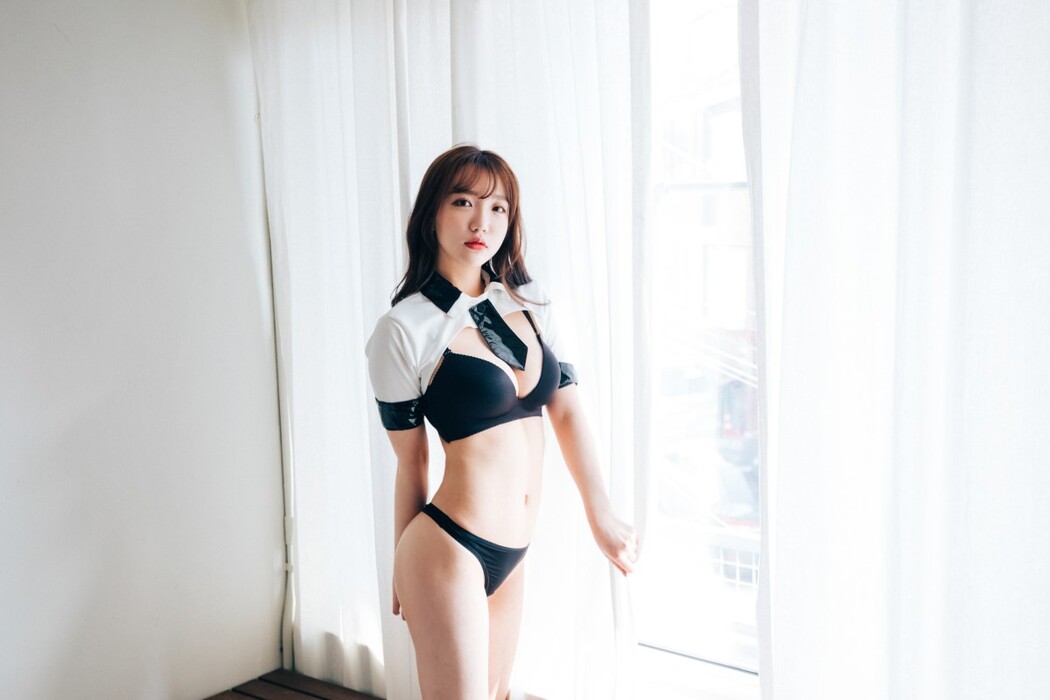 Loozy Maximum Vol.2 Son Ye-Eun 손예은