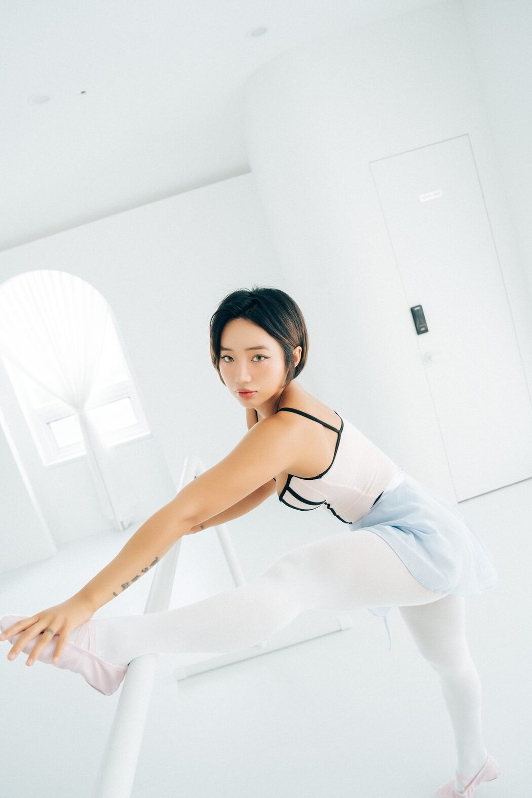 Loozy Booty Queen – Tied Ups A