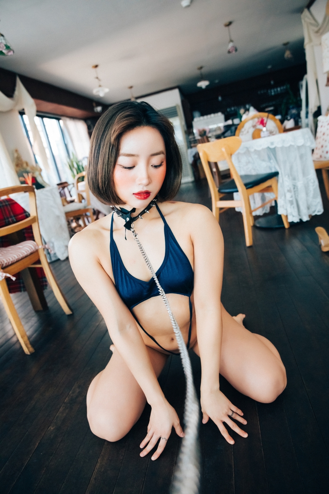 Loozy Booty Queen – Vinyl Aprons S.Ver B