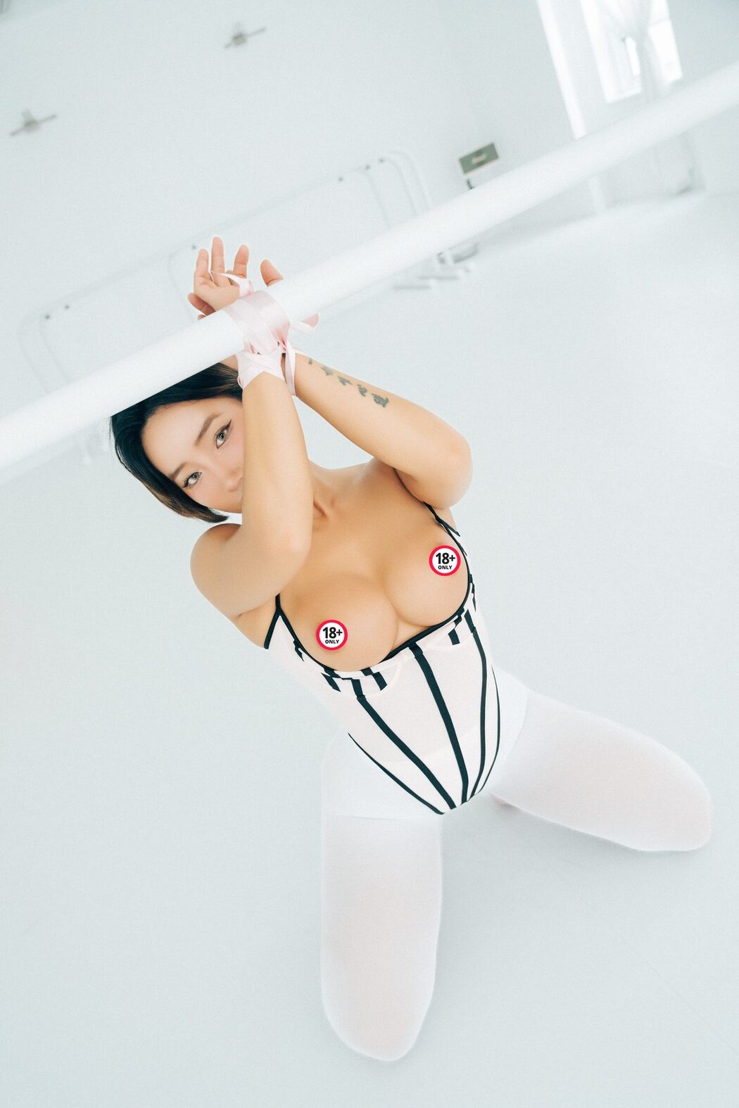 Loozy Booty Queen – Tied Ups B