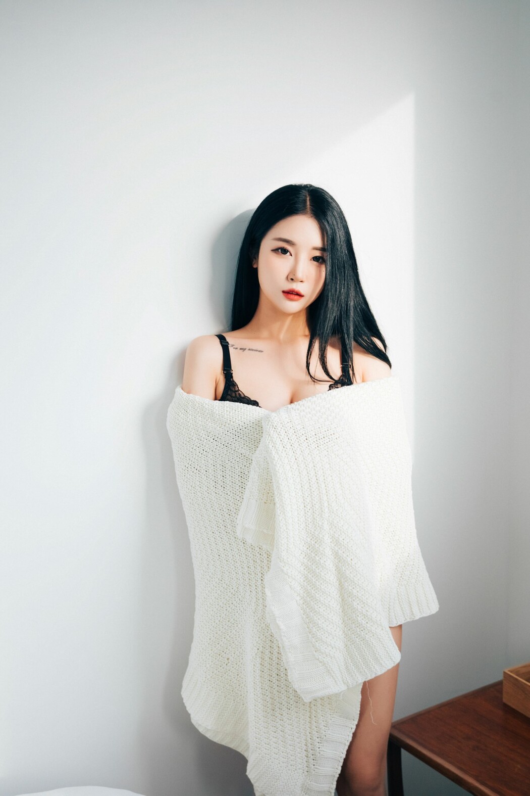 Loozy Bomi (보미) – One day
