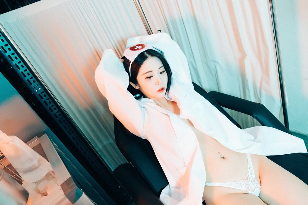 Loozy Bomi 보미 – Secret Treatment A