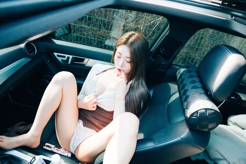 Loozy Bomi 보미 – Girlgroup Yanos S.Ver