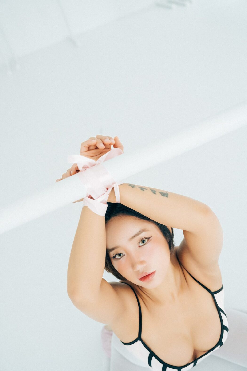 Loozy Booty Queen – Tied Ups A
