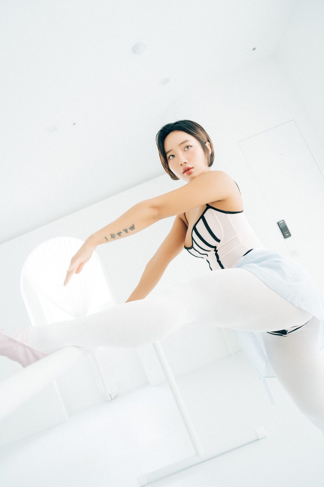 Loozy Booty Queen – Tied Ups A