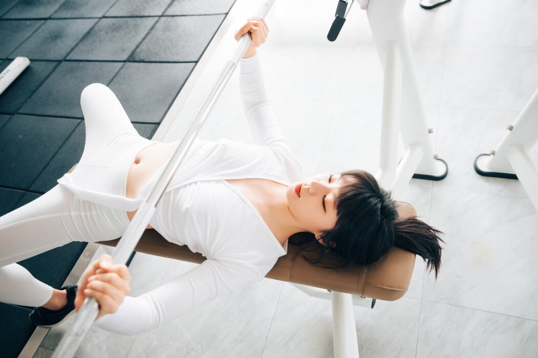 Loozy Kissme – Strip Fitness