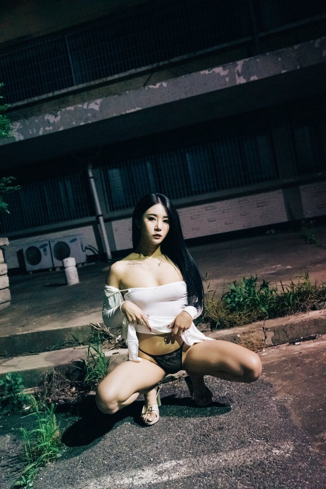 Loozy Bomi 보미 – Night Roads
