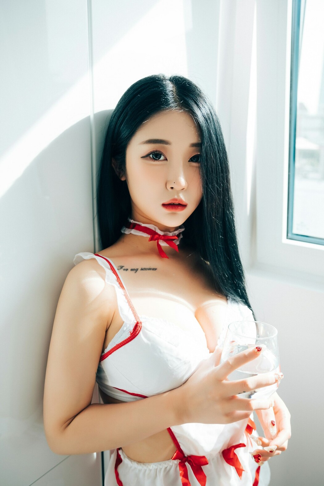 Loozy Bomi (보미) – One day