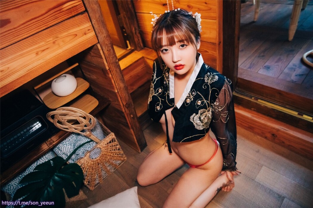 Loozy Gisheng 妓生 – Son Ye-Eun 손예은