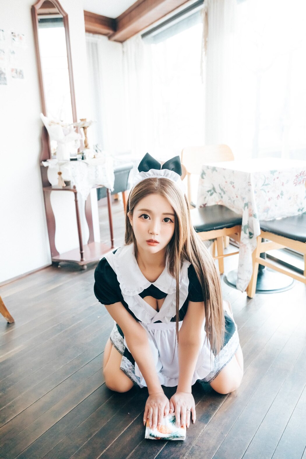 Loozy Bomi 보미 – Maid Cafe S.Ver A