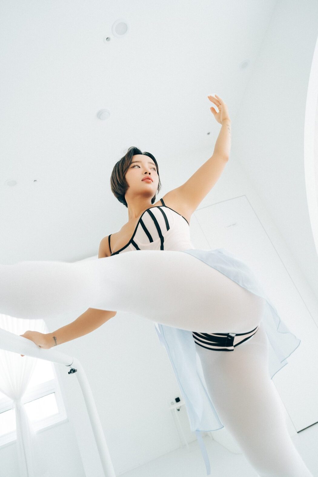 Loozy Booty Queen – Tied Ups A