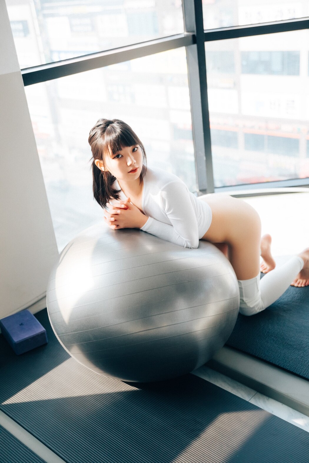 Loozy Kissme – Strip Fitness