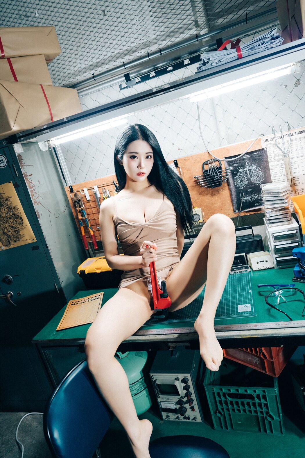 Loozy Bomi 보미 – Secret Treatment B