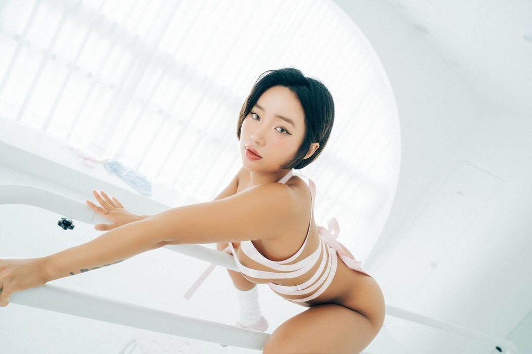 Loozy Booty Queen – Tied Ups A