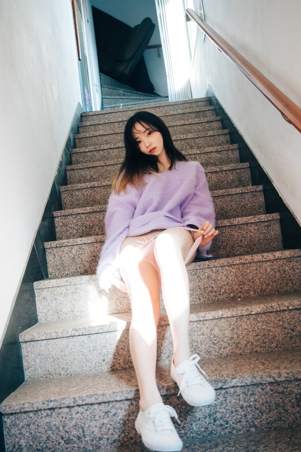 Loozy Bambi 밤비 – Cafe Alba Part 2